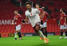 Aubameyang earns Arsenal first Premier League win at Man United; first in 14 years