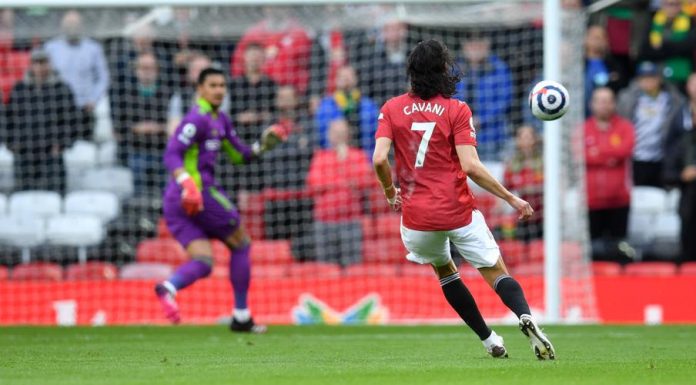 Edinson-Cavani-210518-Scores-G-1050