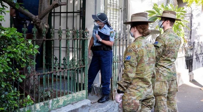 army_support_nsw_police_doorknocking-800x444