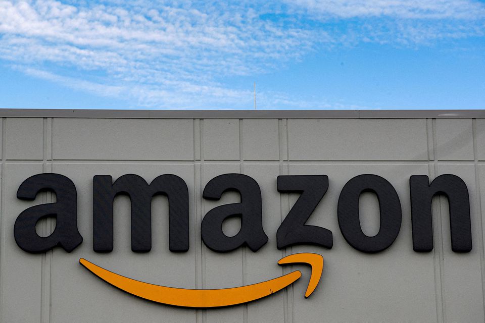 Amazon's media chief Jeff Blackburn to retire