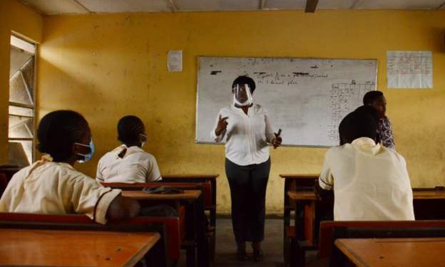 Nigeria to abolish English in junior school