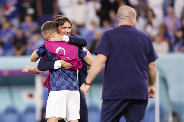 YT4Q35MU4FMMBHRPIOEK5VRFDU