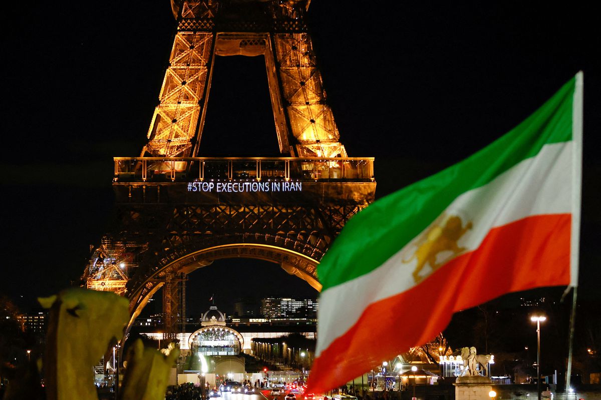 Microsoft accused Iran of being behind hack of French magazine Charlie Hebdo