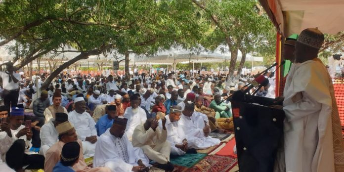 Social-Ahmadiyya-Eid-Ul-Fitr--1140x570