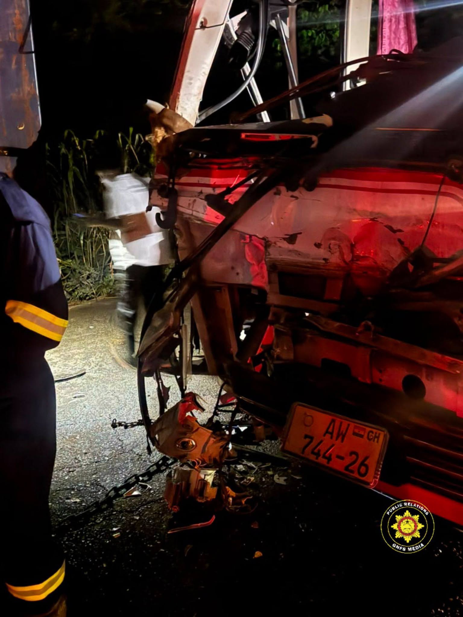 1 dead, 4 wounded after VIP bus crashes into faulty truck on Accra–Kumasi Highway