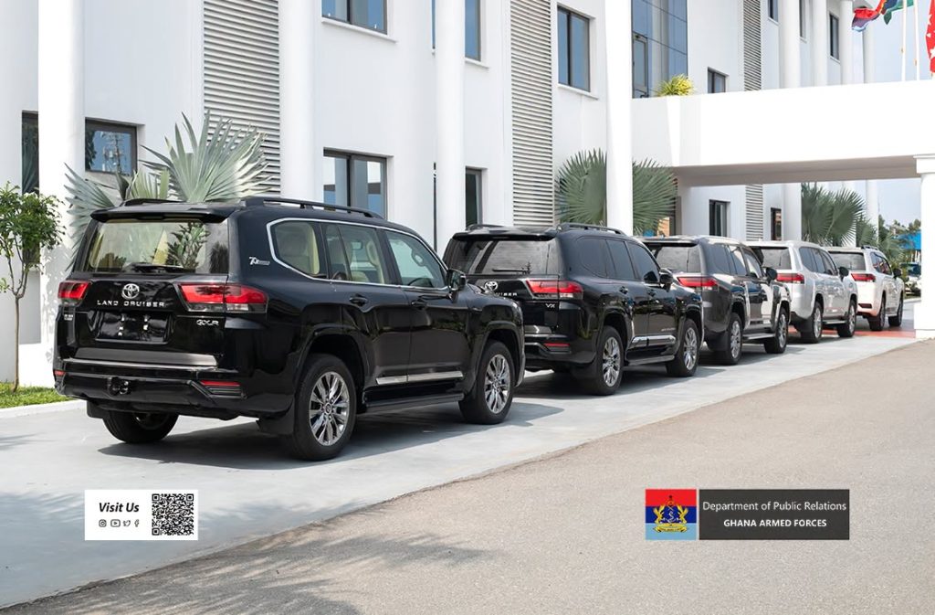 President John Dramani Mahama presents vehicles to retired military commanders