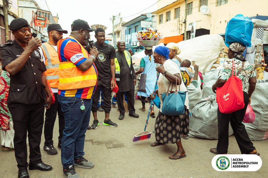 Accra Mayor urges traders to sweep their surroundings every hour